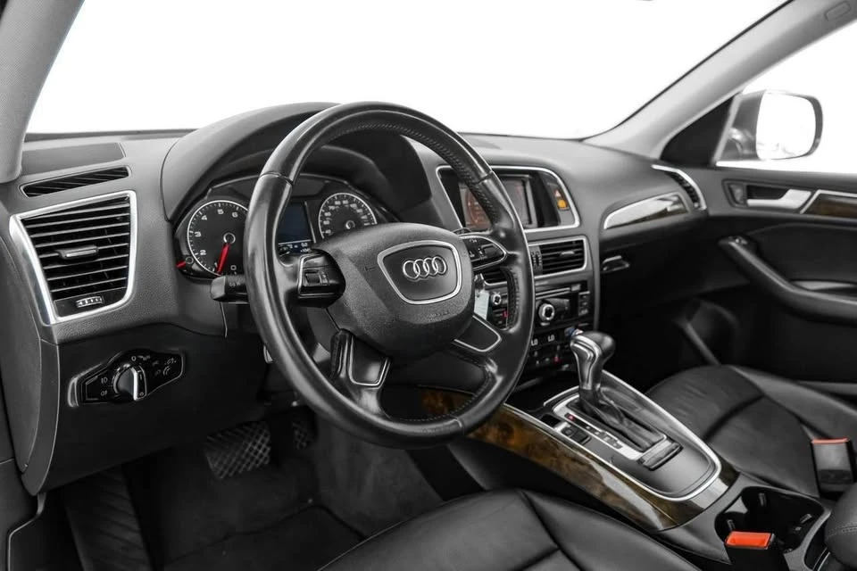 2015 Audi 8R Q5 - Image 8 of 11