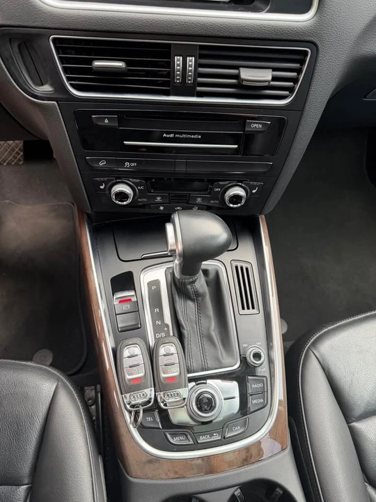 2015 Audi 8R Q5 - Image 19 of 20