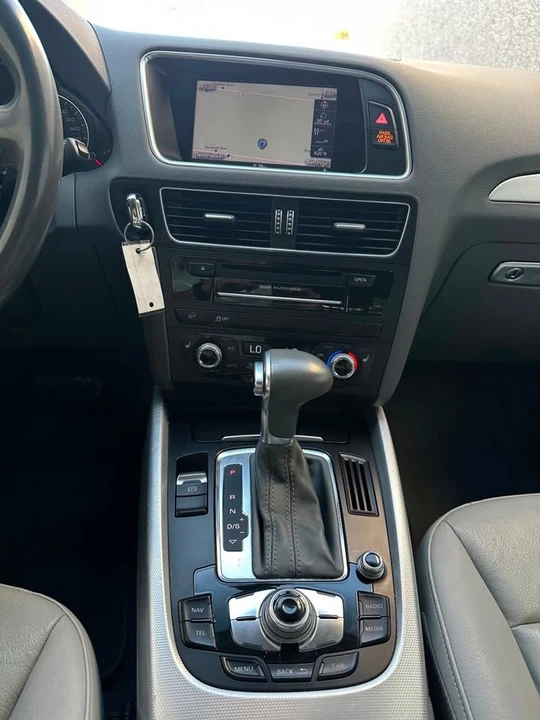 2015 Audi 8R Q5 - Image 17 of 17