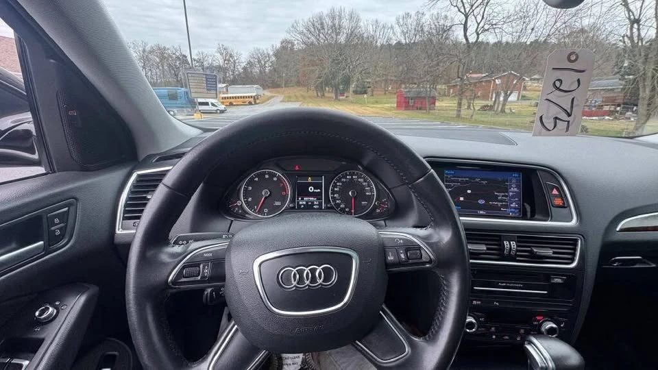 2015 Audi 8R Q5 - Image 10 of 17