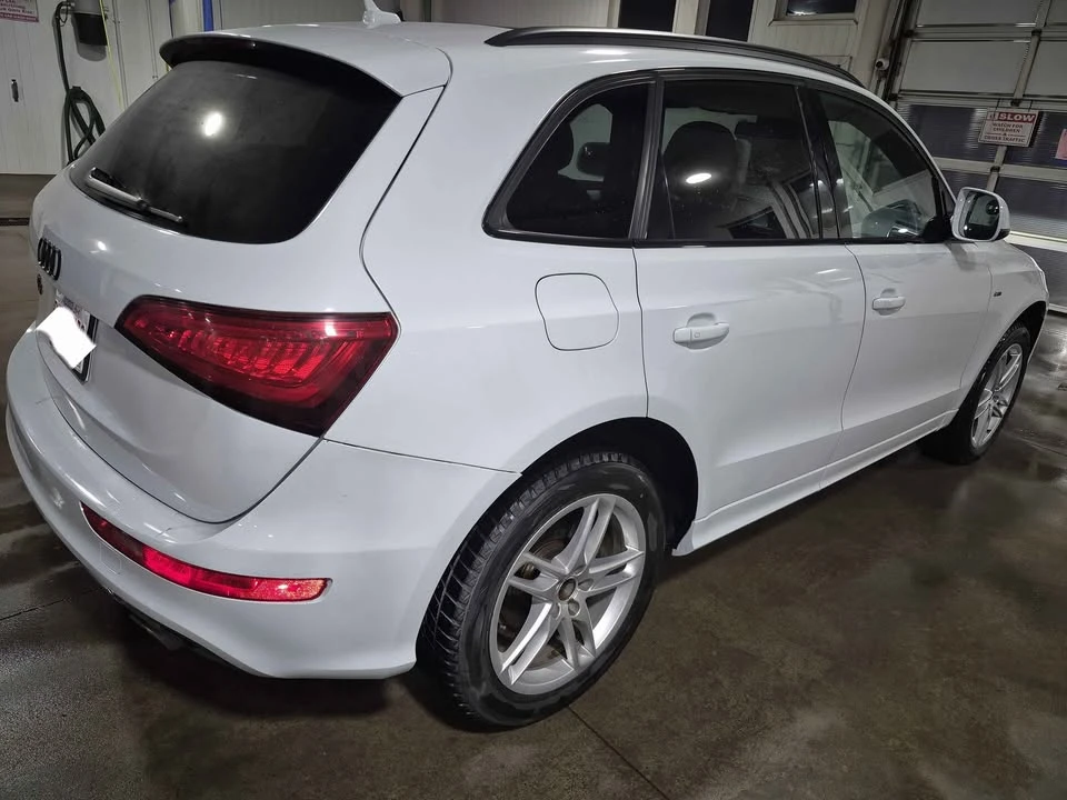 2015 Audi 8R Q5 - Image 2 of 10