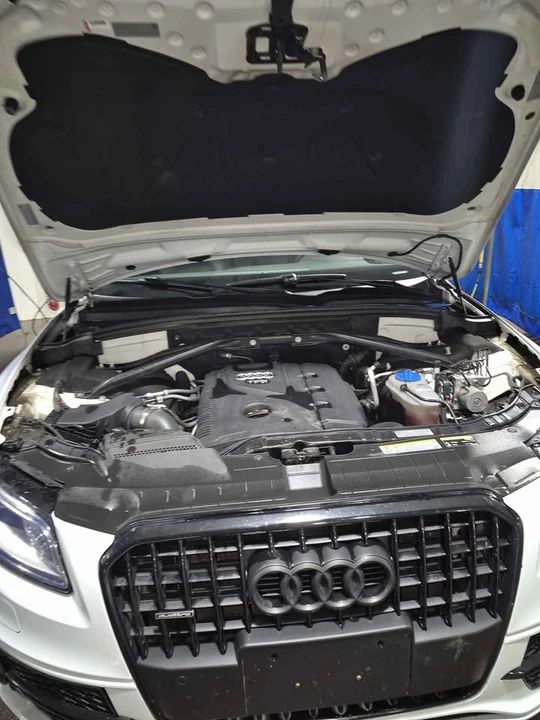 2015 Audi 8R Q5 - Image 5 of 10
