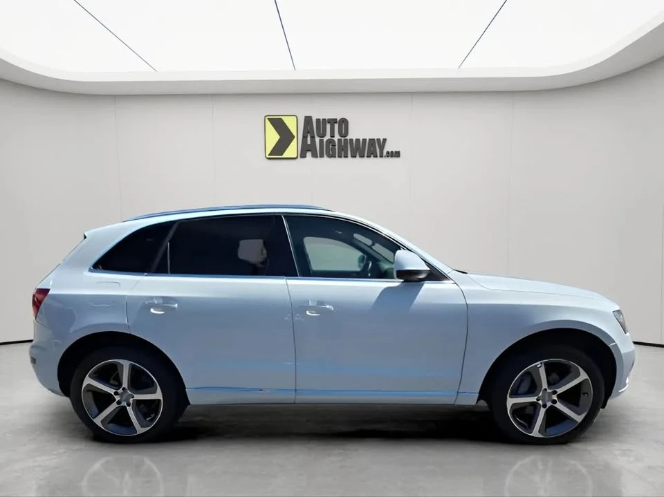 2015 Audi 8R Q5 - Image 2 of 20