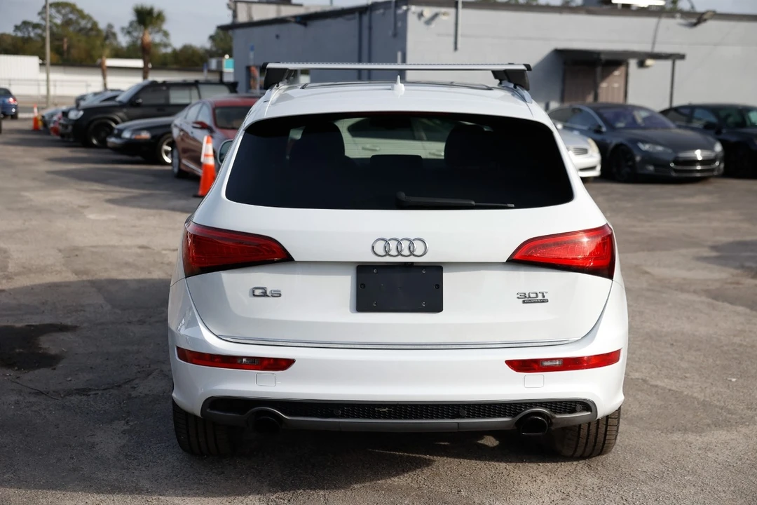 2015 Audi 8R Q5 - Image 9 of 12