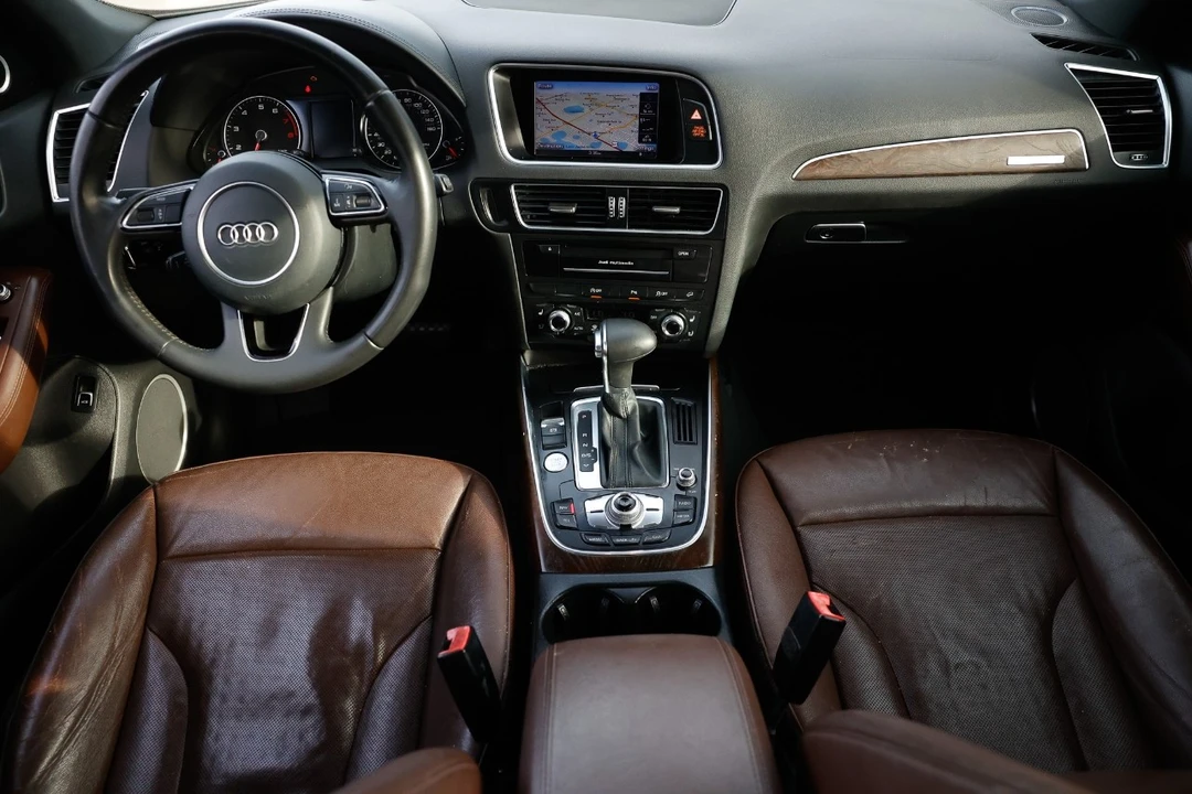 2015 Audi 8R Q5 - Image 2 of 12
