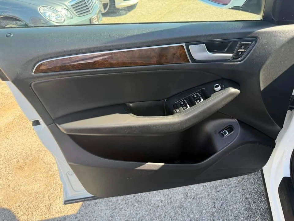 2015 Audi 8R Q5 - Image 8 of 20
