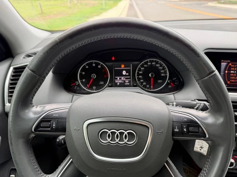 2015 Audi 8R Q5 - Image 8 of 12