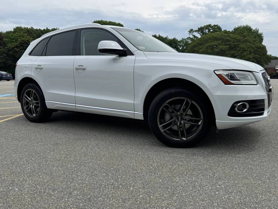 2015 Audi 8R Q5 - Image 2 of 17
