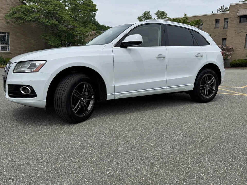 2015 Audi 8R Q5 - Image 6 of 17