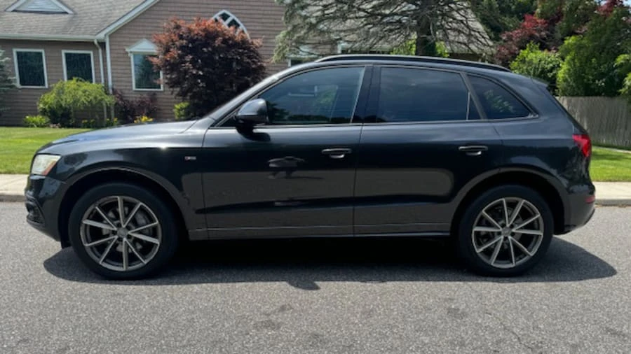 2015 Audi 8R Q5 - Image 2 of 21