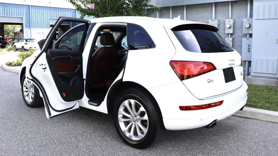 2015 Audi 8R Q5 - Image 13 of 25