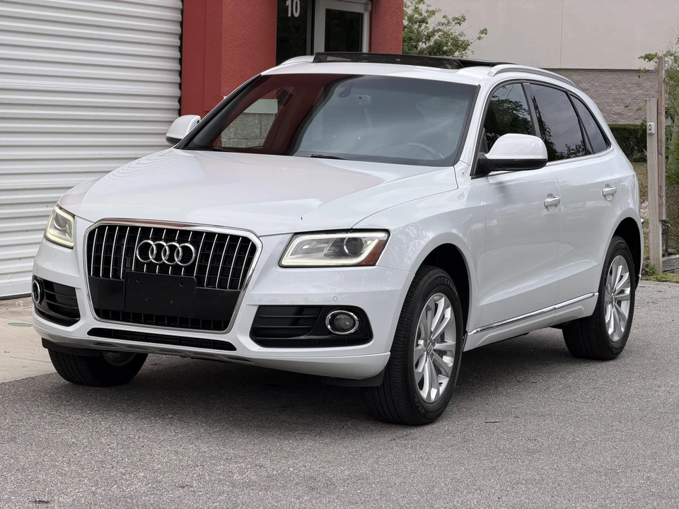 2015 Audi 8R Q5 - Image 2 of 31