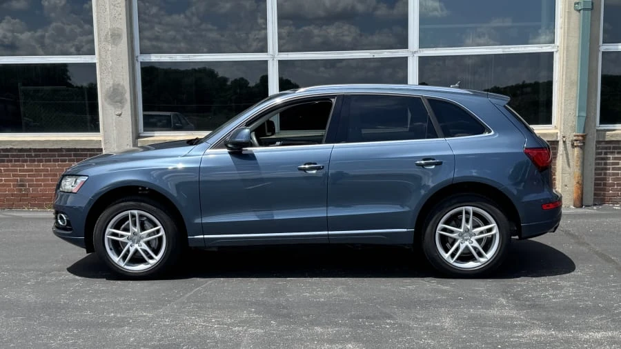 2015 Audi 8R Q5 - Image 2 of 11