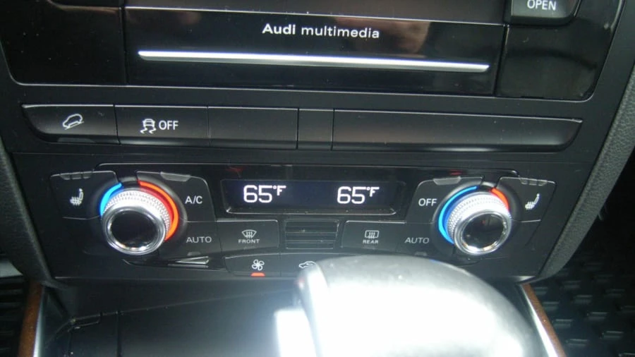 2015 Audi 8R Q5 - Image 6 of 14