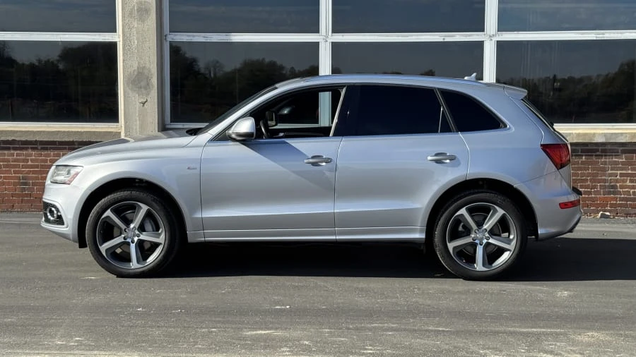 2015 Audi 8R Q5 - Image 2 of 12