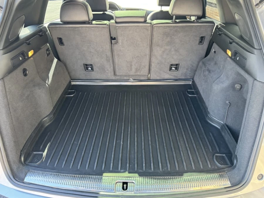 2015 Audi 8R Q5 - Image 8 of 12