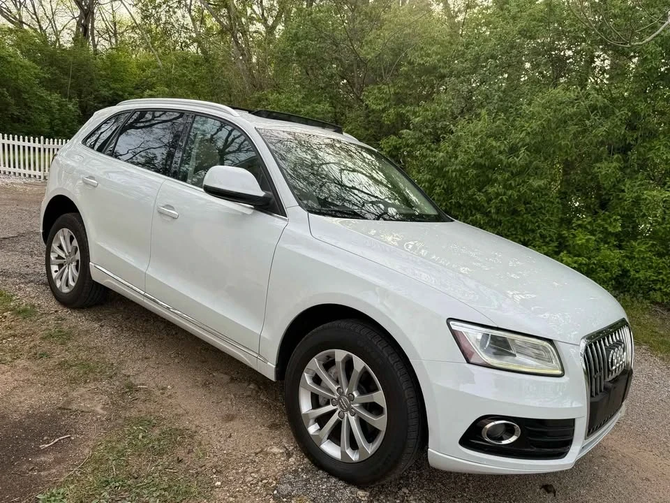 2015 Audi 8R Q5 - Image 2 of 17