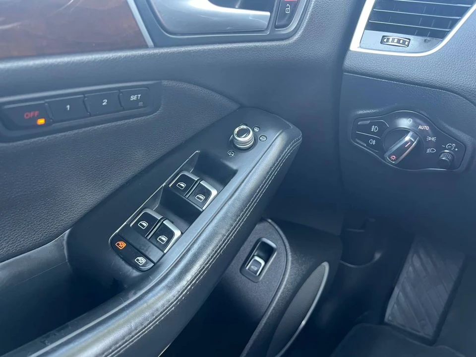 2015 Audi 8R Q5 - Image 14 of 24