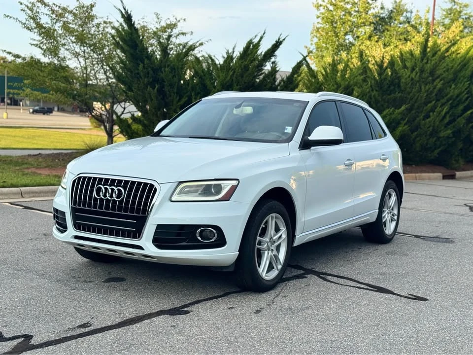 2015 Audi 8R Q5 - Image 2 of 20