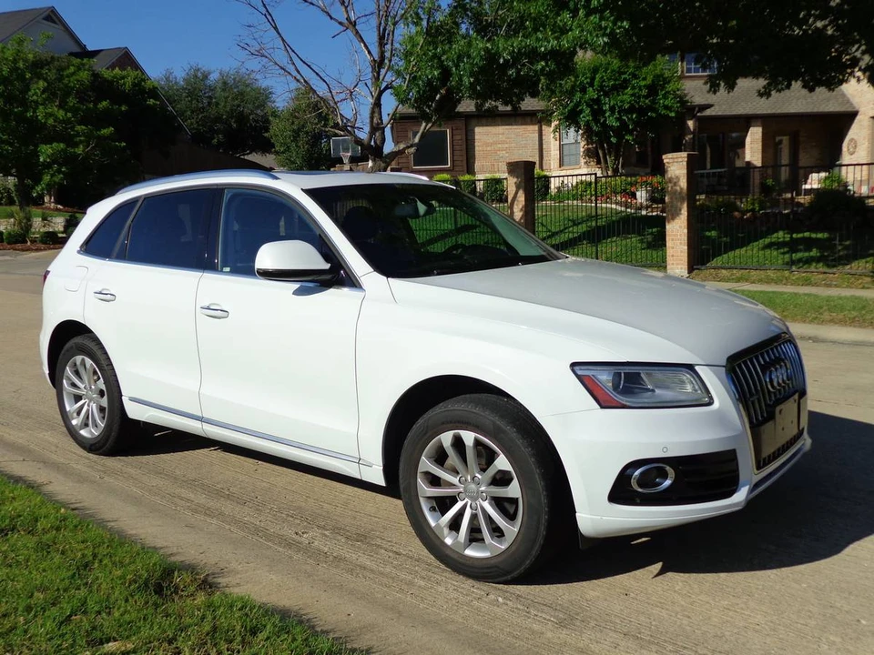 2015 Audi 8R Q5 - Image 2 of 22