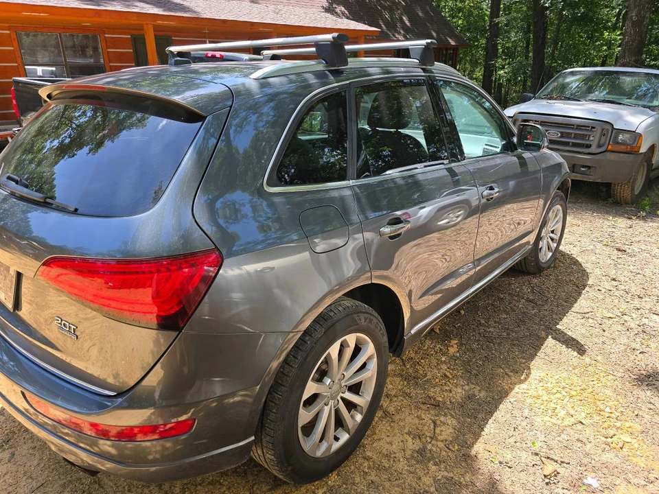 2015 Audi 8R Q5 - Image 2 of 10