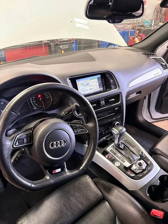 2015 Audi 8R Q5 - Image 7 of 10