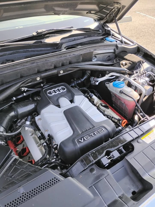 2015 Audi 8R Q5 - Image 8 of 8