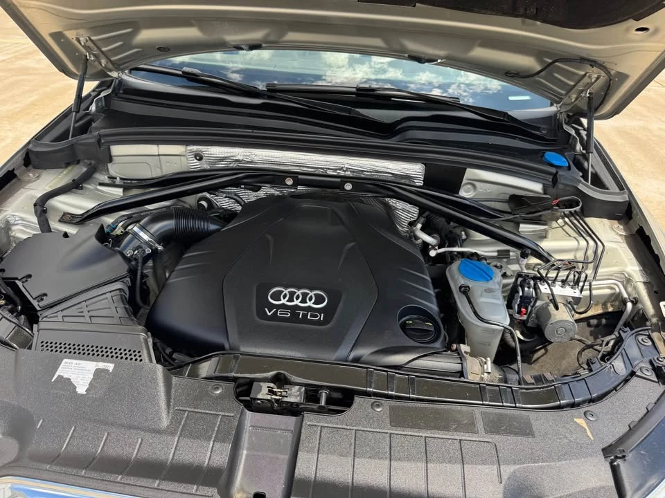 2015 Audi 8R Q5 - Image 14 of 15