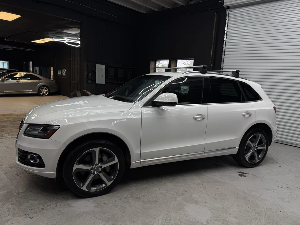 2015 Audi 8R Q5 - Image 2 of 31