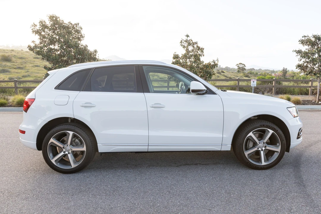 2015 Audi 8R Q5 - Image 6 of 31