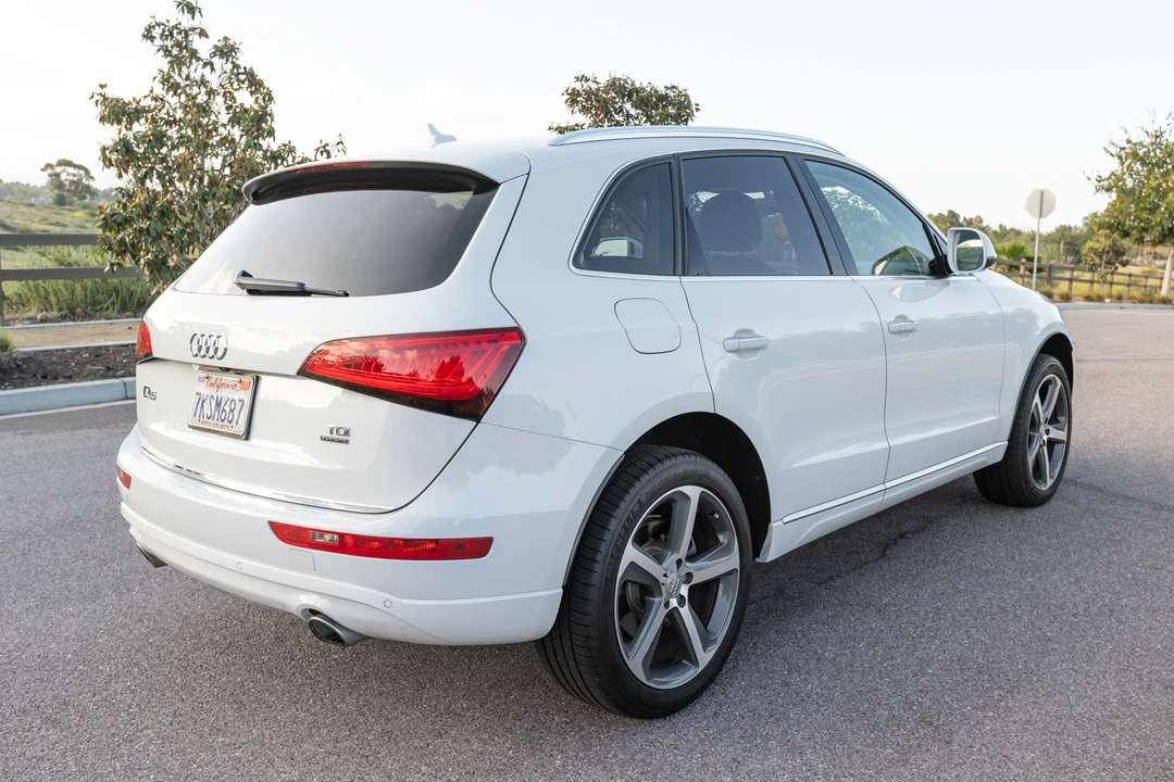 2015 Audi 8R Q5 - Image 7 of 31