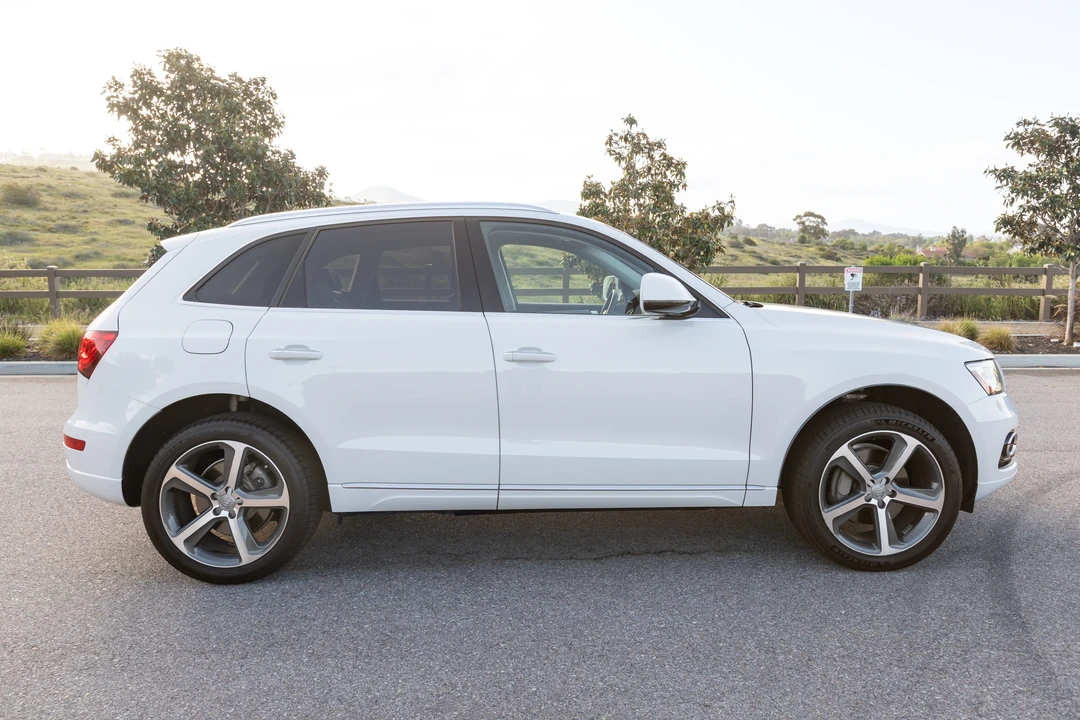 2015 Audi 8R Q5 - Image 6 of 31