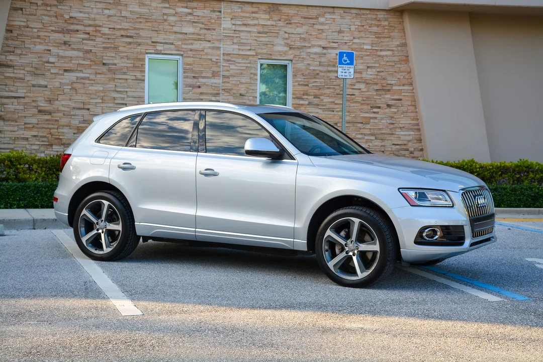 2015 Audi 8R Q5 - Image 8 of 31