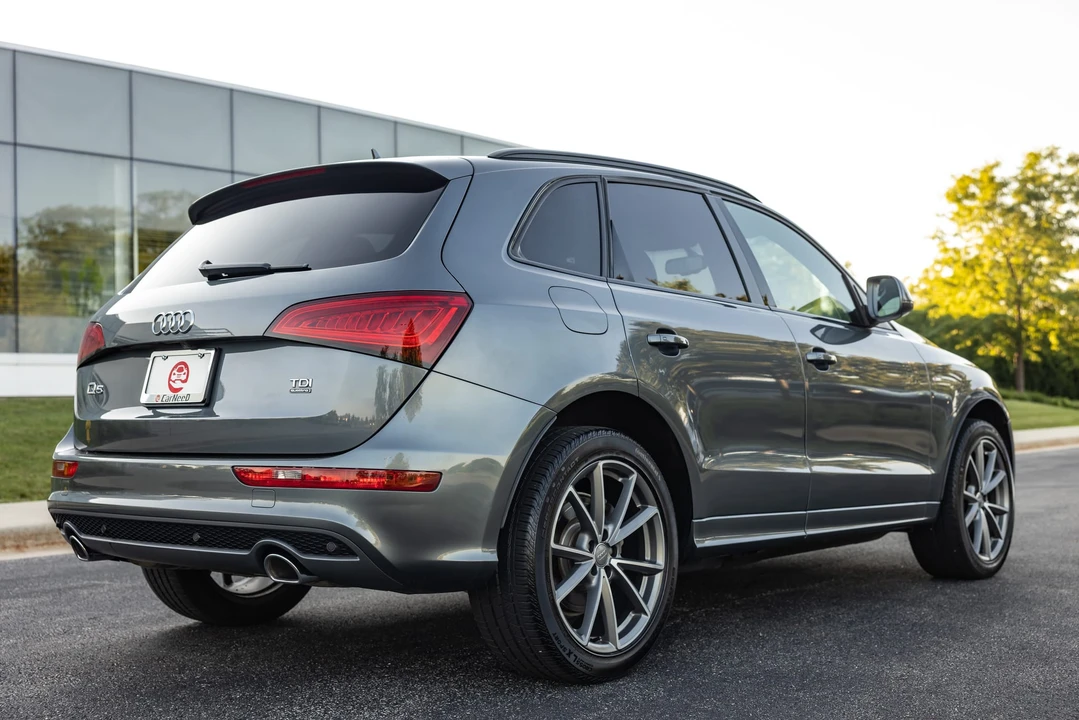2015 Audi 8R Q5 - Image 13 of 31