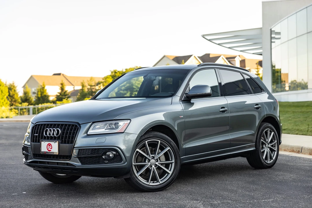 2015 Audi 8R Q5 - Image 2 of 31