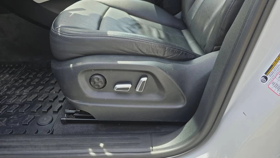 2015 Audi 8R Q5 - Image 9 of 20