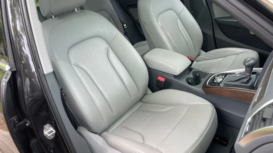 2015 Audi 8R Q5 - Image 7 of 23