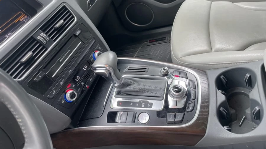 2015 Audi 8R Q5 - Image 11 of 23