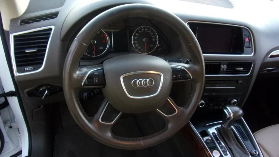 2015 Audi 8R Q5 - Image 8 of 18