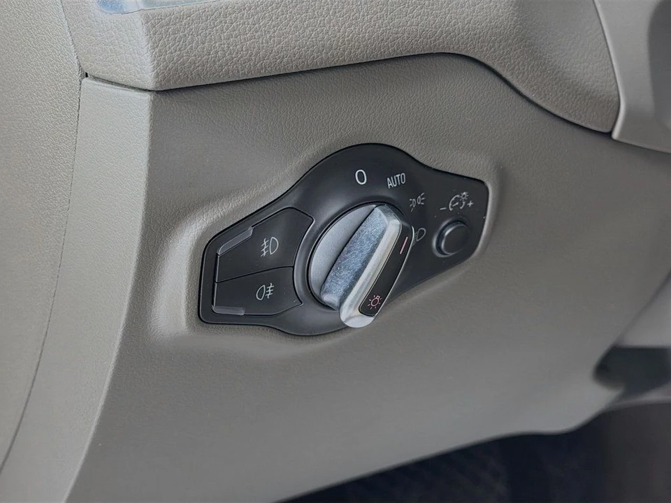 2015 Audi 8R Q5 - Image 10 of 12