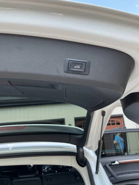 2015 Audi 4L Q7 - Image 8 of 23
