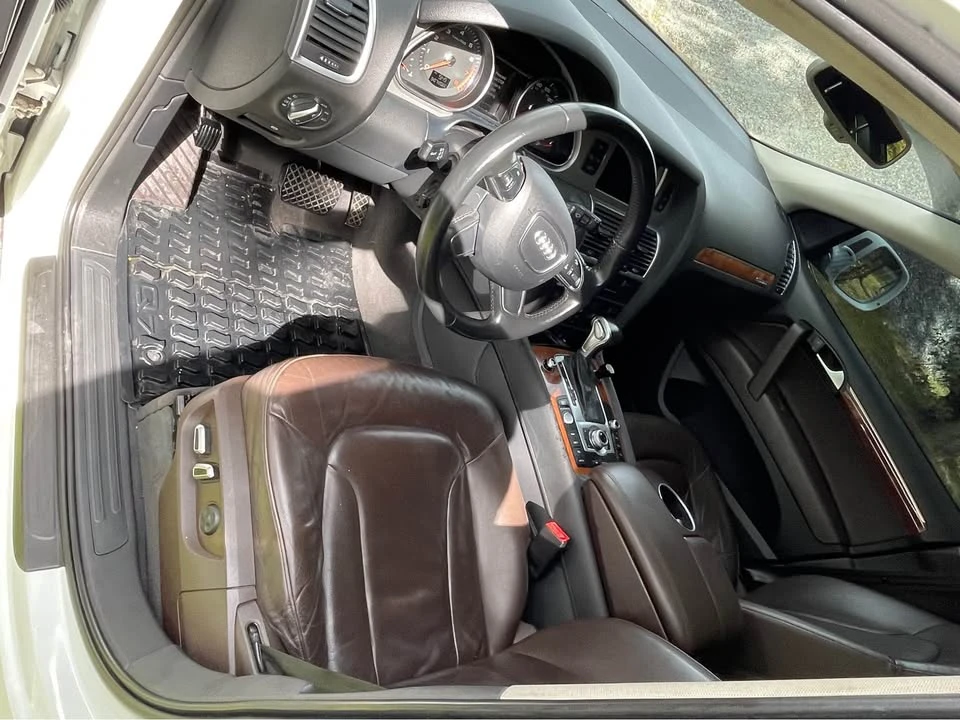 2015 Audi 4L Q7 - Image 13 of 17