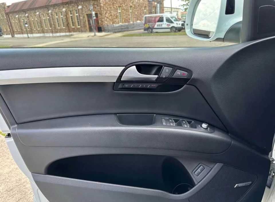 2015 Audi 4L Q7 - Image 10 of 15