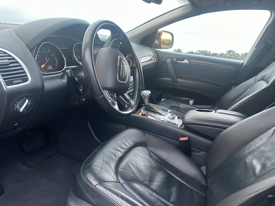2015 Audi 4L Q7 - Image 9 of 24