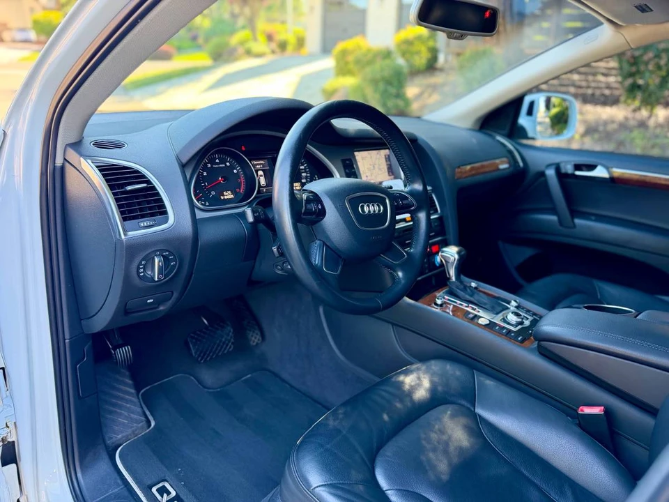 2015 Audi 4L Q7 - Image 9 of 18