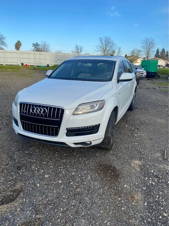 2015 Audi 4L Q7 - Image 2 of 4