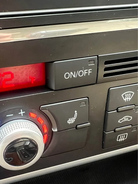 2015 Audi 4L Q7 - Image 10 of 20