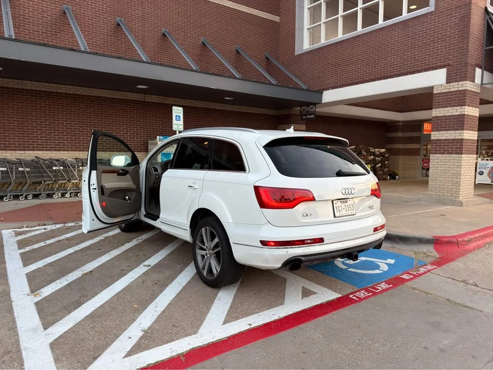 2015 Audi 4L Q7 - Image 2 of 8