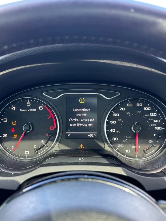 2015 Audi Quattro - Image 19 of 20