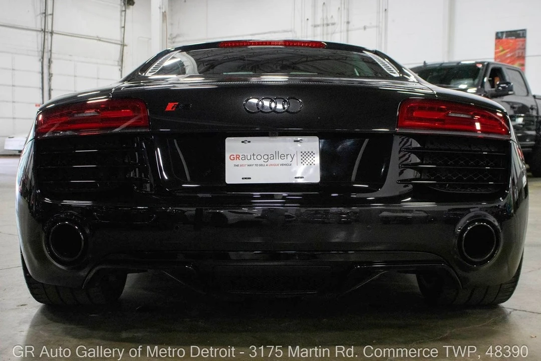 2015 Audi 42 R8 - Image 6 of 12